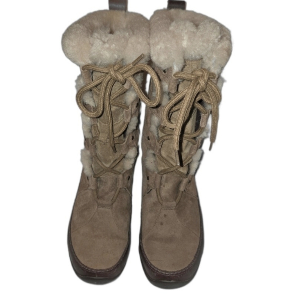 The North Face Tan Lace-Up Shearling  lined Boots 8